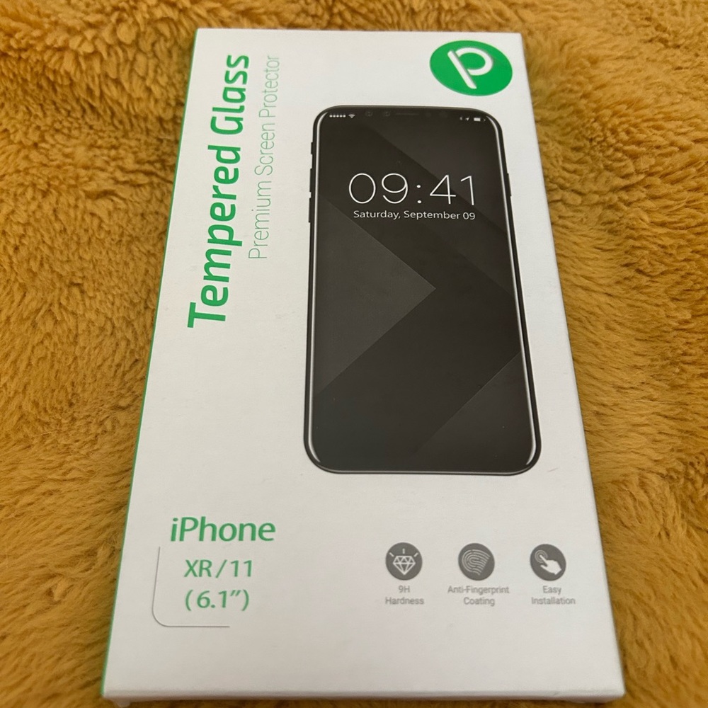 Loopy tempered glass screen protector
